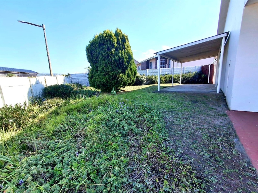 4 Bedroom Property for Sale in Haven Hills Eastern Cape